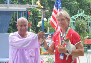 navratilova sri chinmoy.JPG
